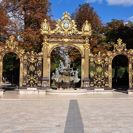 Grand Hotel De La Reine - Place Stanislas-2